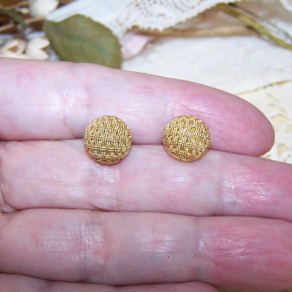 Larter & Sons for Tiffany & Co 18K Gold Basket Weave Pierced Earrings - Studs - Picture 6 of 10